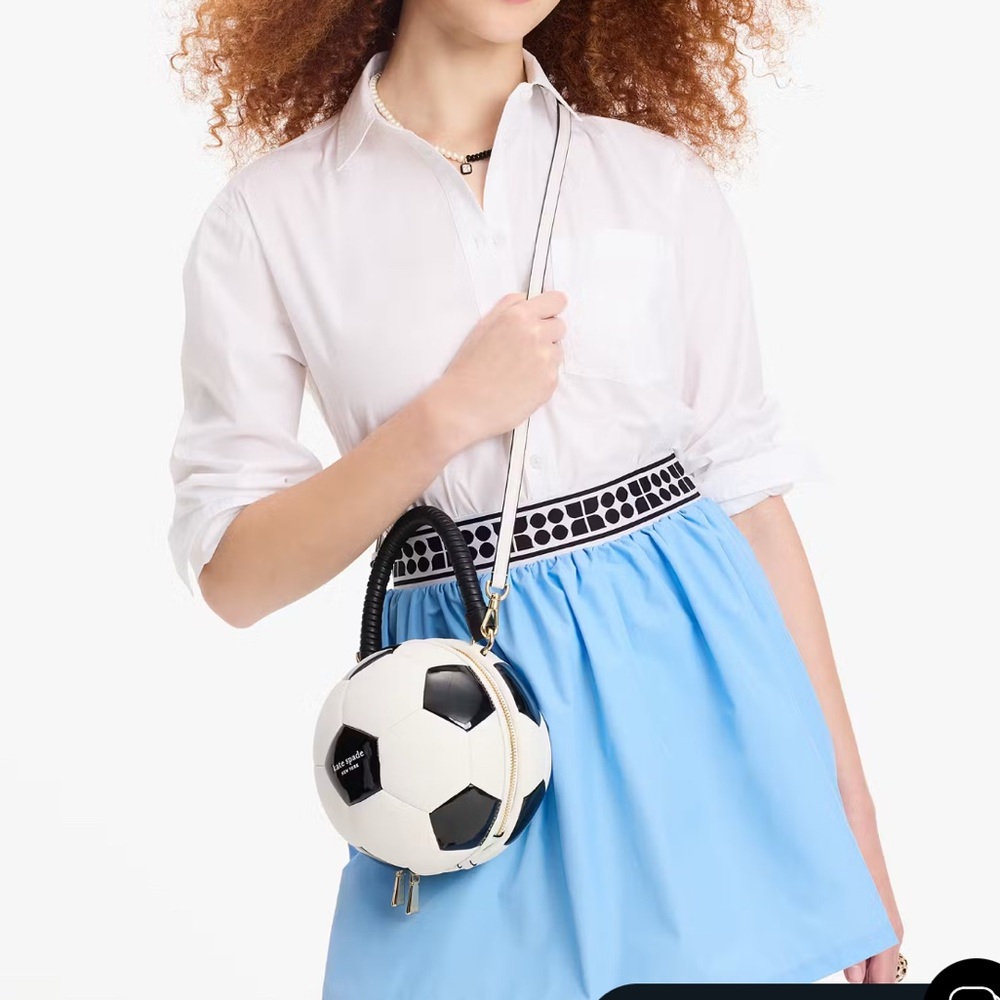 FACTORY SEALED! Kate Spade ♠️ Kick Off 3d Soccer Ball ⚽️ Bag - Picture 5 of 8